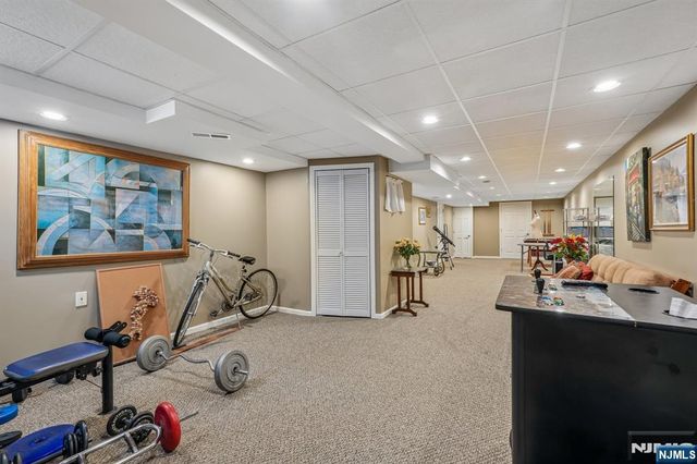 23 Chicopee Drive, Wayne, NJ 07470
