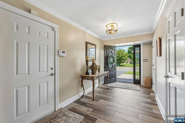 23 Chicopee Drive, Wayne, NJ 07470