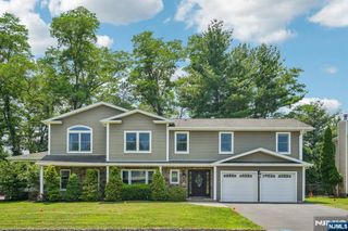 23 Chicopee Drive, Wayne, NJ 07470