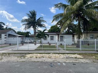 1160 NW 105th Street 1160, Miami, FL 33150