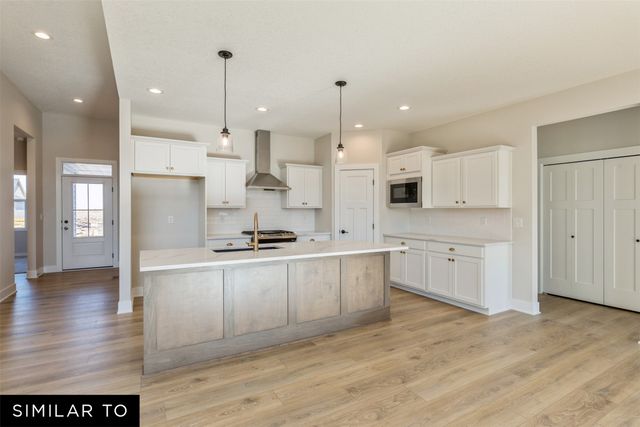 714 NE Crossing Oaks Drive, Ankeny, IA 50021