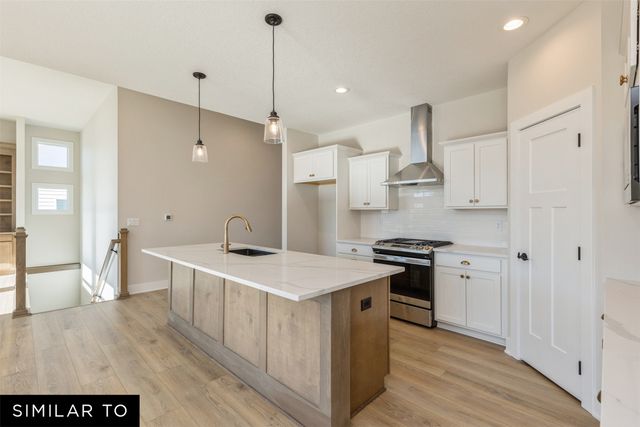 714 NE Crossing Oaks Drive, Ankeny, IA 50021