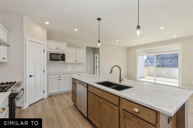 714 NE Crossing Oaks Drive, Ankeny, IA 50021