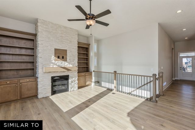 714 NE Crossing Oaks Drive, Ankeny, IA 50021