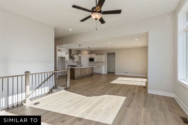 714 NE Crossing Oaks Drive, Ankeny, IA 50021