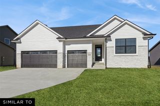 714 NE Crossing Oaks Drive, Ankeny, IA 50021