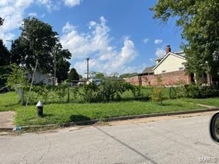 8525 Pennsylvania Avenue, St Louis, MO 63111