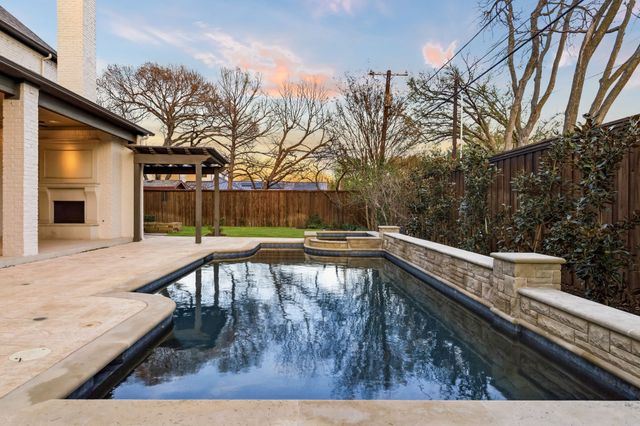 5724 Caladium Drive, Dallas, TX 75230