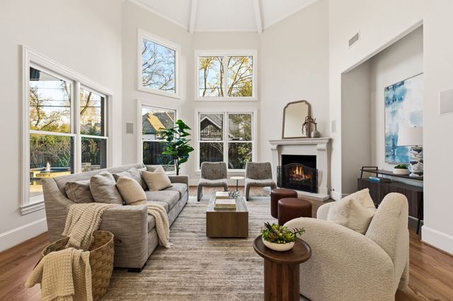 5724 Caladium Drive, Dallas, TX 75230