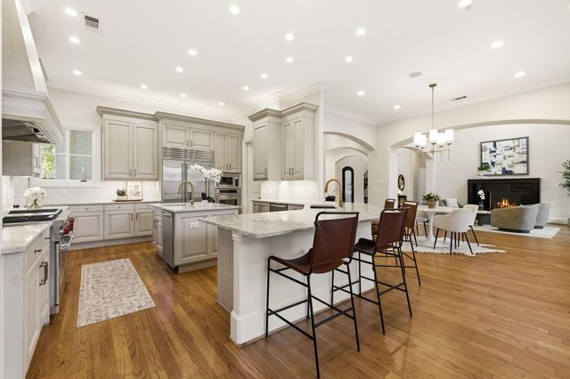 5724 Caladium Drive, Dallas, TX 75230