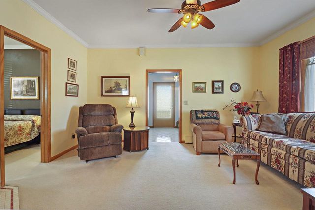 149 W Washington STREET, Burlington, WI 53105