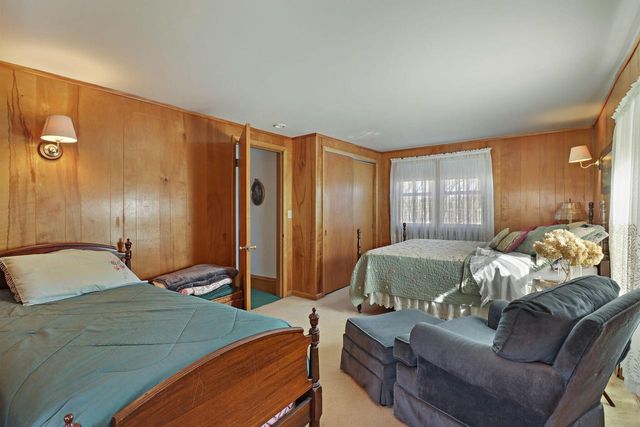 149 W Washington STREET, Burlington, WI 53105