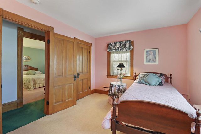 149 W Washington STREET, Burlington, WI 53105