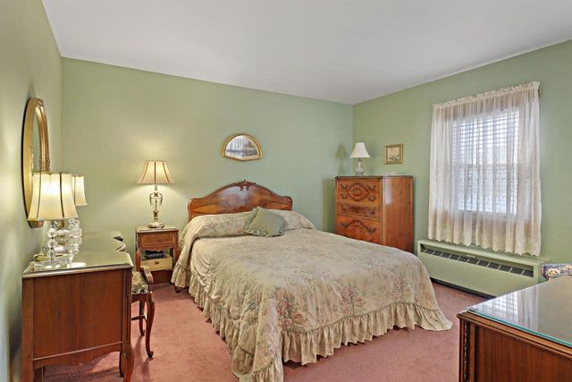 149 W Washington STREET, Burlington, WI 53105