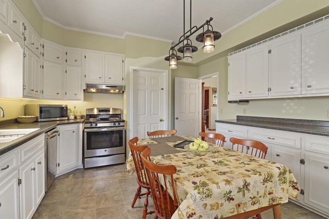 149 W Washington STREET, Burlington, WI 53105