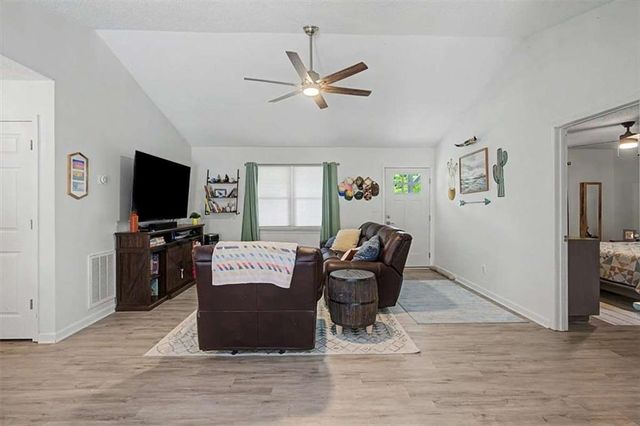 140 Pinnacle Way, Carrollton, GA 30117