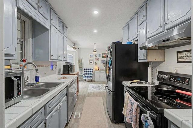 140 Pinnacle Way, Carrollton, GA 30117