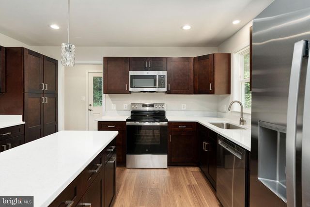 803 ALBROUGH BLVD, Colonial Beach, VA 22443