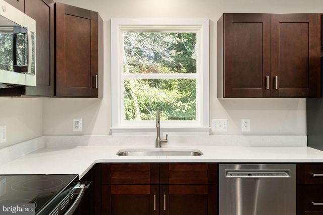 803 ALBROUGH BLVD, Colonial Beach, VA 22443