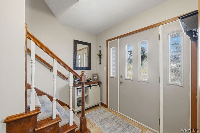 6922 Walmore Road, Wheatfield, NY 14304