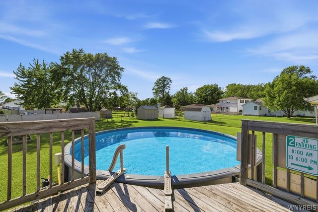 6922 Walmore Road, Wheatfield, NY 14304