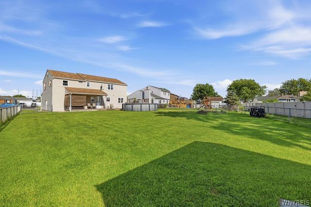 6922 Walmore Road, Wheatfield, NY 14304