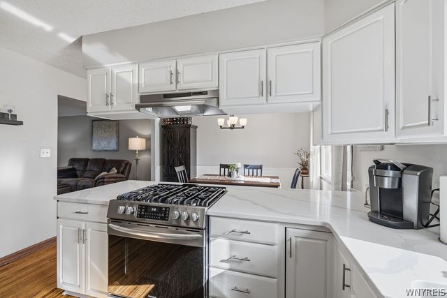 6922 Walmore Road, Wheatfield, NY 14304