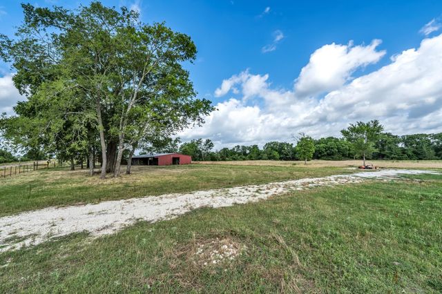 5550 Fm 230, Lovelady, TX 75851