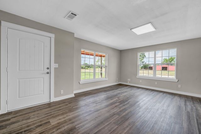 5550 Fm 230, Lovelady, TX 75851