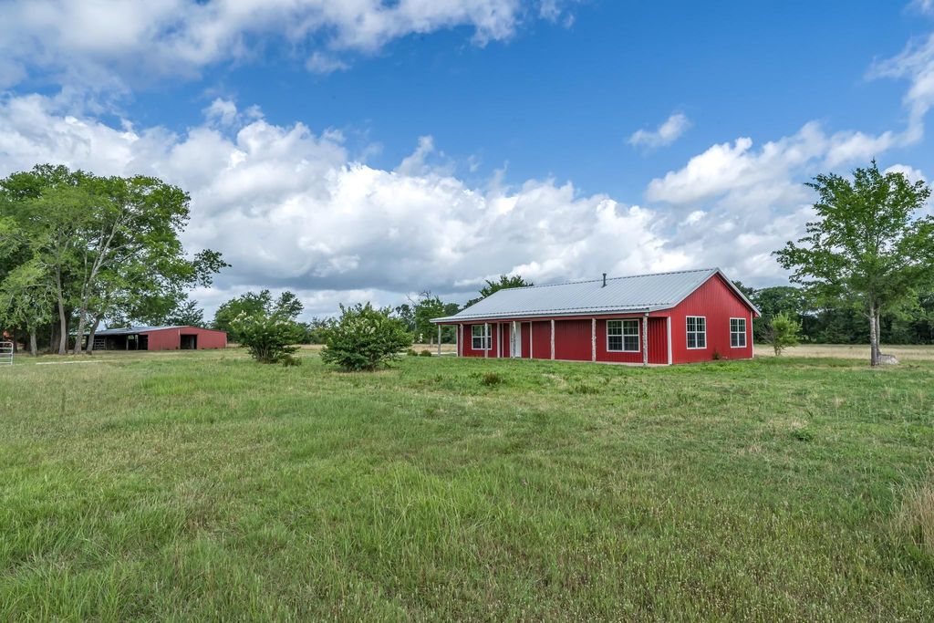 5550 Fm 230, Lovelady, TX 75851