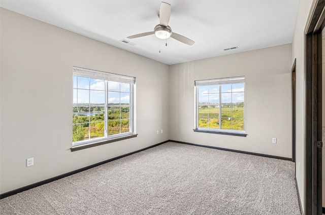 2877 Spring Rose Circle 202, Coralville, IA 52241