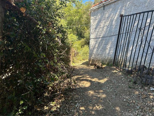 2451 Nalin DR, Los Angeles, CA 90077