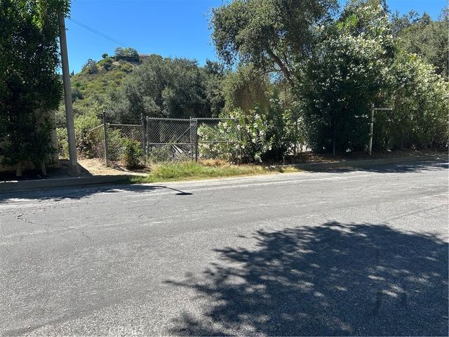 2451 Nalin DR, Los Angeles, CA 90077