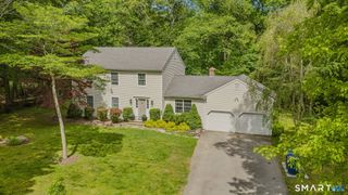 10 Whitman Lane, Old Lyme, CT 06371