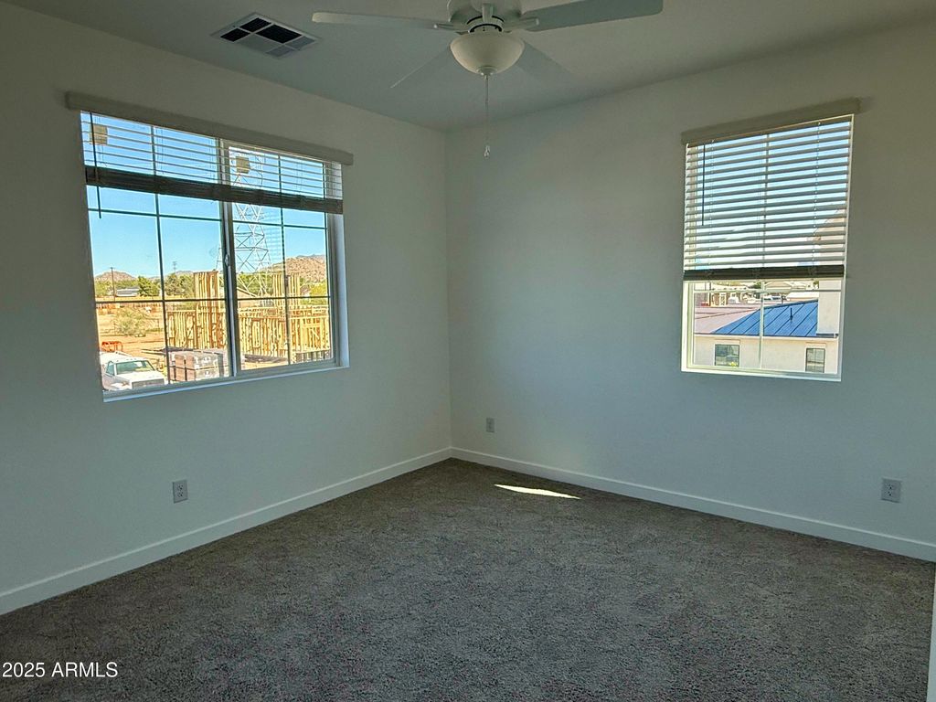 Image 18 of property listing at 8232 E UNIVERSITY Drive, Mesa, AZ 85207