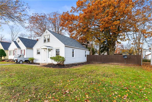 90 Eastland Road, Rochester, NY 14616