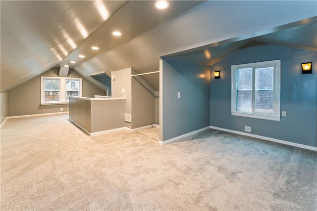 90 Eastland Road, Rochester, NY 14616