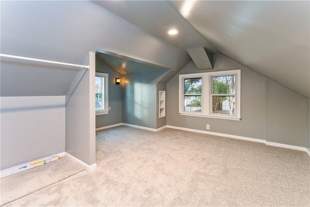 90 Eastland Road, Rochester, NY 14616