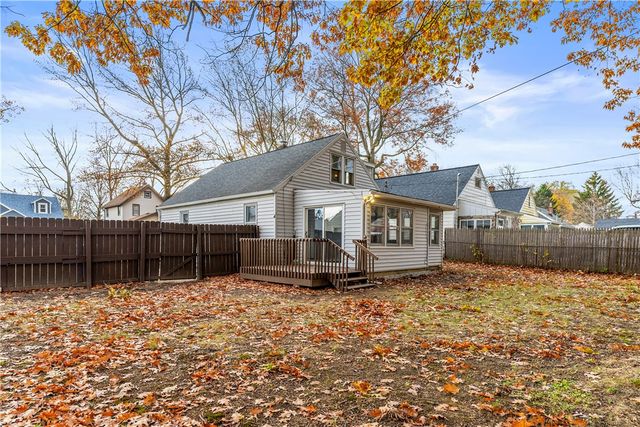 90 Eastland Road, Rochester, NY 14616