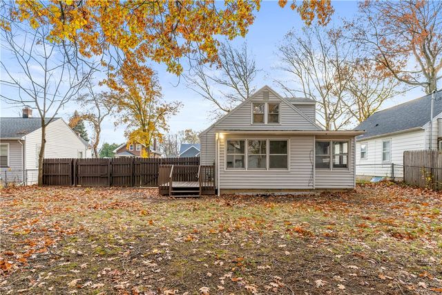 90 Eastland Road, Rochester, NY 14616