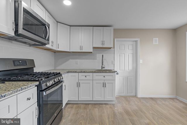 327 MERCER ST, Gloucester City, NJ 08030