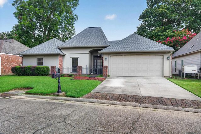121 La Maison Belle, Denham Springs, LA 70726