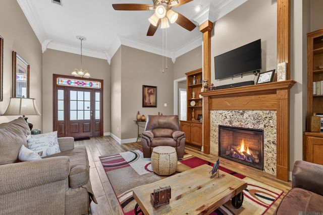 121 La Maison Belle, Denham Springs, LA 70726