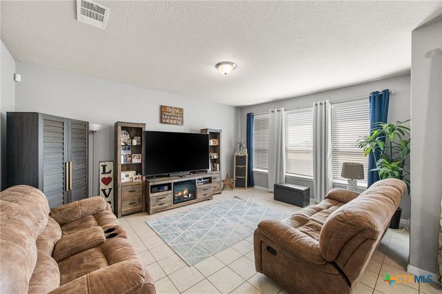 464 Copper Hill Drive, New Braunfels, TX 78130