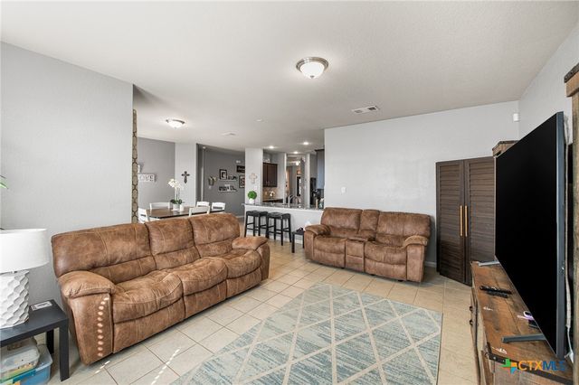464 Copper Hill Drive, New Braunfels, TX 78130