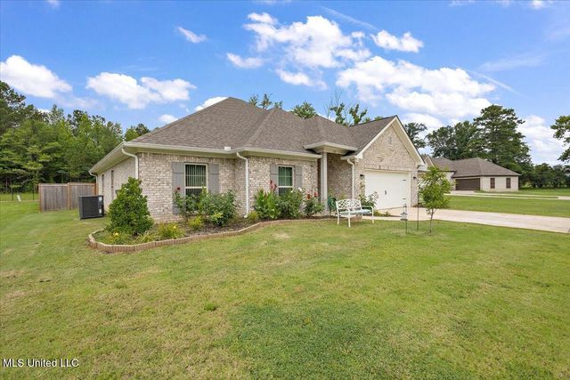 203 Vision Cove, Canton, MS 39046