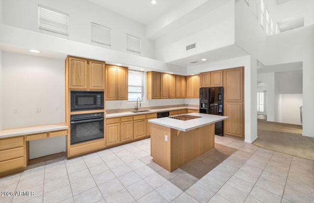 28990 N WHITE FEATHER Lane 119, Scottsdale, AZ 85262