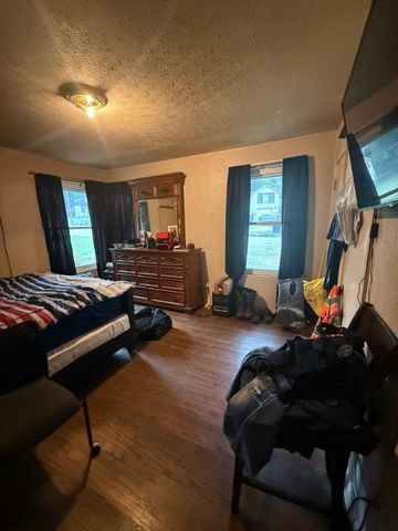 1531 E Lakeview Drive, Dallas, TX 75216