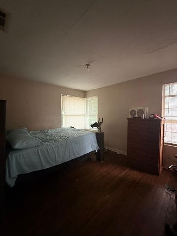 1531 E Lakeview Drive, Dallas, TX 75216