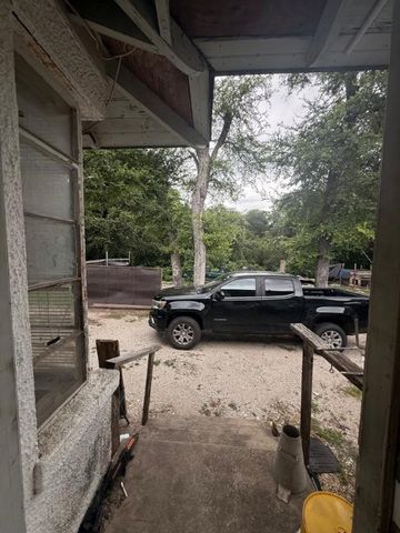 1531 E Lakeview Drive, Dallas, TX 75216